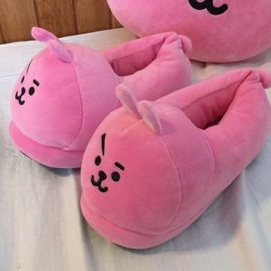 BT21 Kooky Slippers